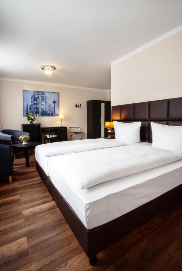 Hotel Royal Juelich Buitenkant foto